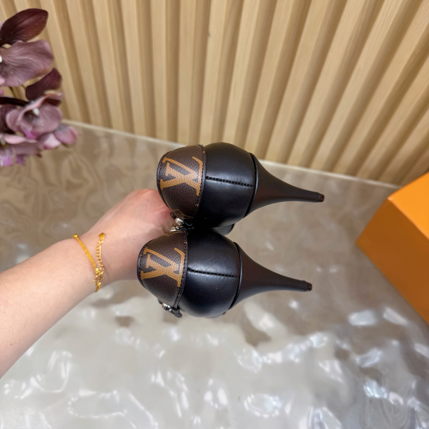 Women's high heels